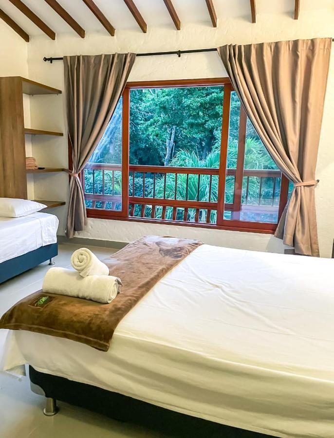 Finca Hotel Guali Santafe サンタ・フェ・デ・アンティオキア エクステリア 写真