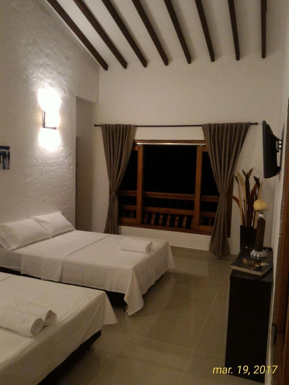 Finca Hotel Guali Santafe サンタ・フェ・デ・アンティオキア エクステリア 写真
