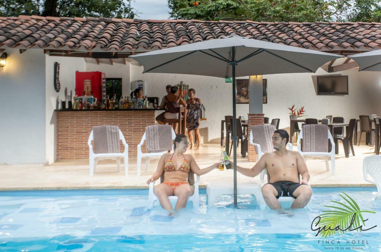 Finca Hotel Guali Santafe サンタ・フェ・デ・アンティオキア エクステリア 写真