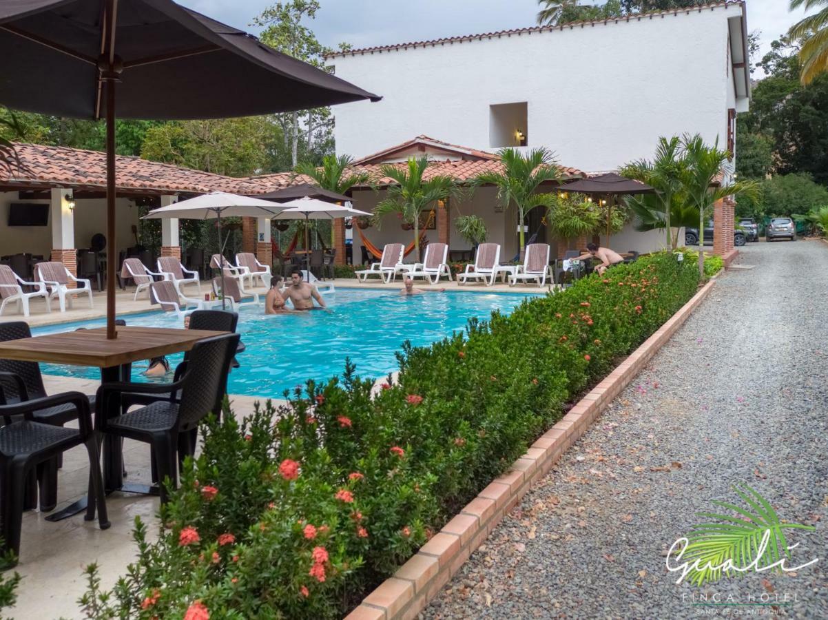 Finca Hotel Guali Santafe サンタ・フェ・デ・アンティオキア エクステリア 写真