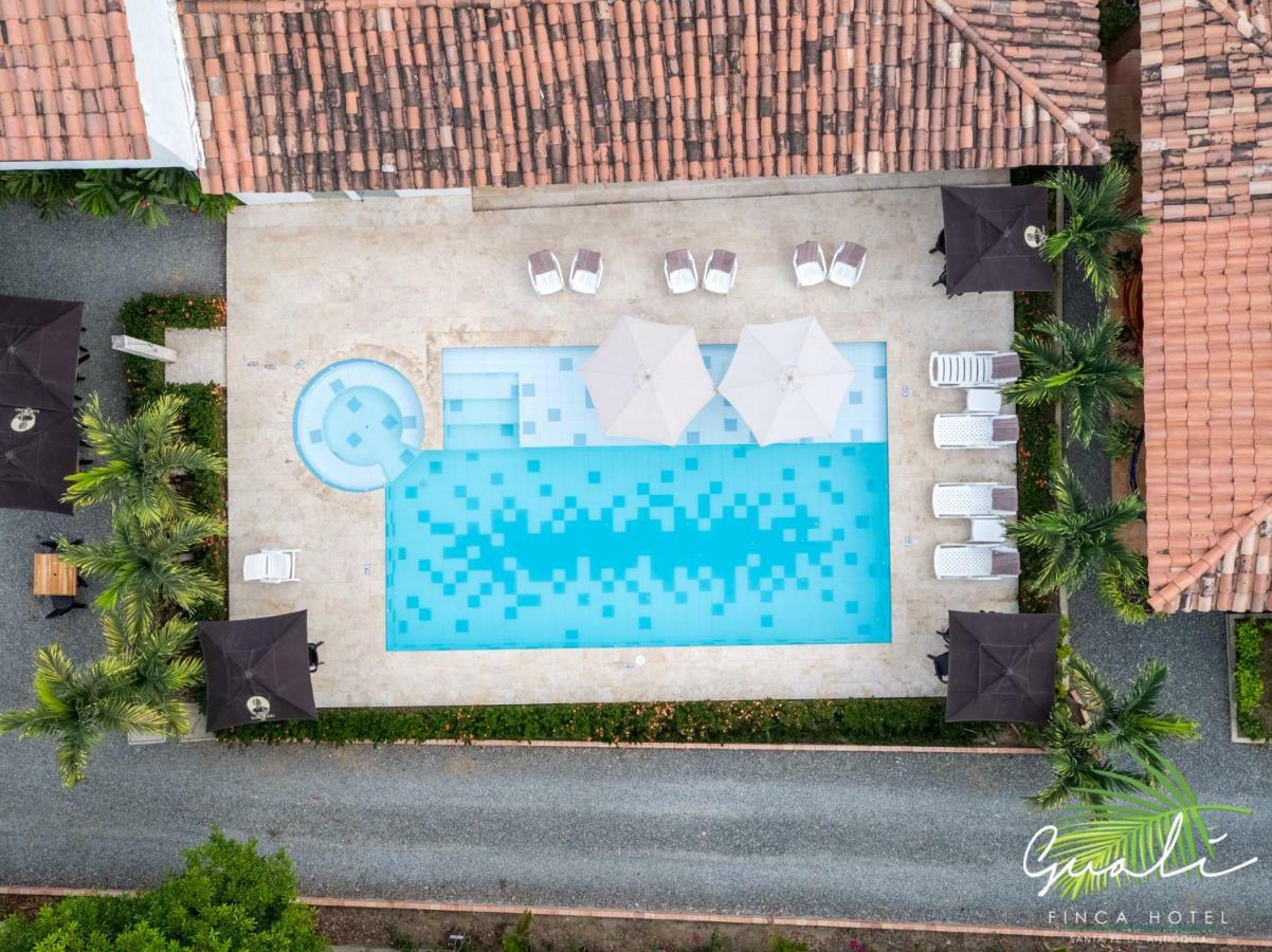 Finca Hotel Guali Santafe サンタ・フェ・デ・アンティオキア エクステリア 写真