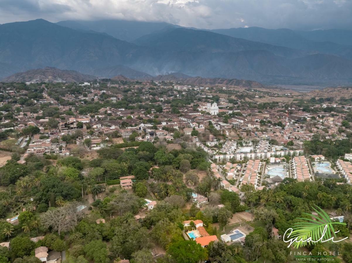 Finca Hotel Guali Santafe サンタ・フェ・デ・アンティオキア エクステリア 写真